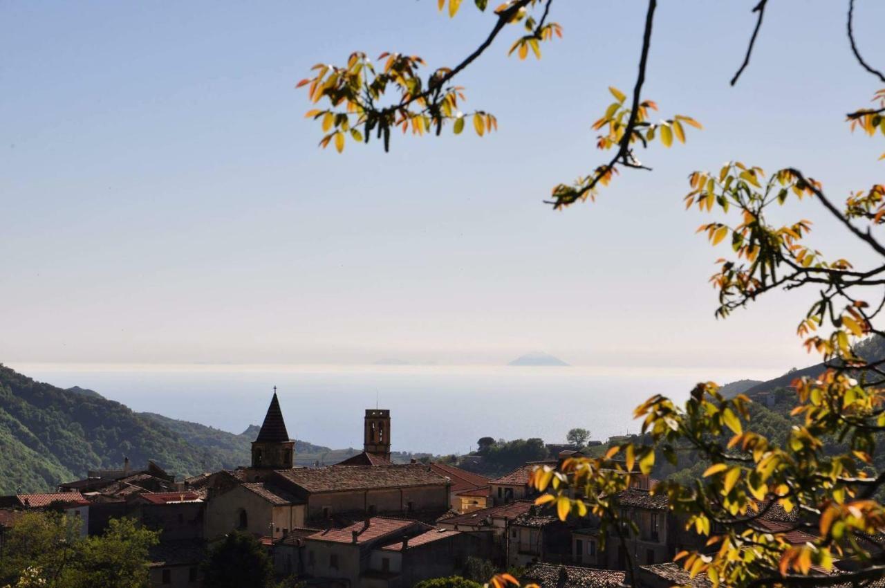 Colazione Dei Canottieri Bed and Breakfast Lago  Exterior foto